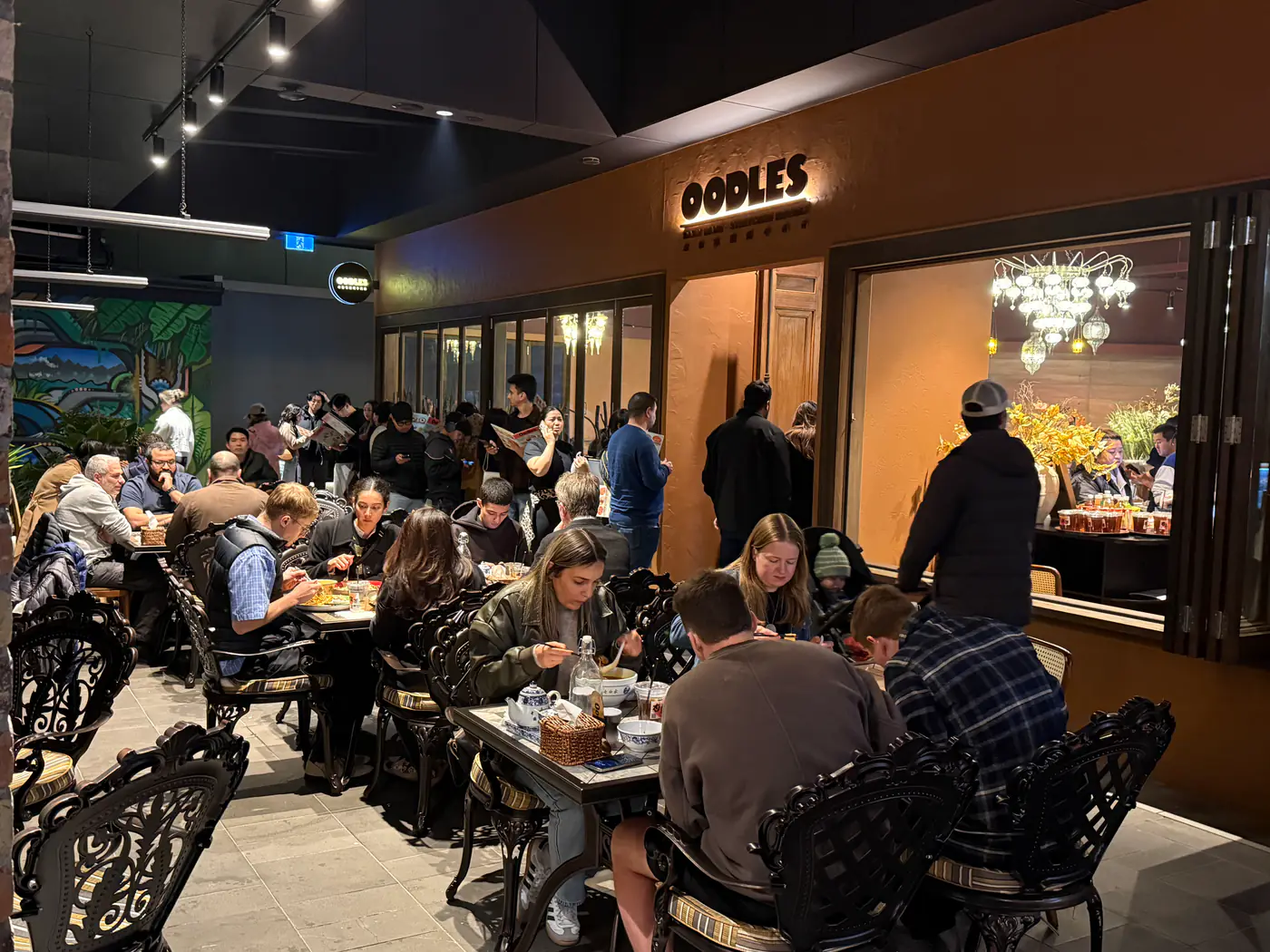 Oodles restaurant 4